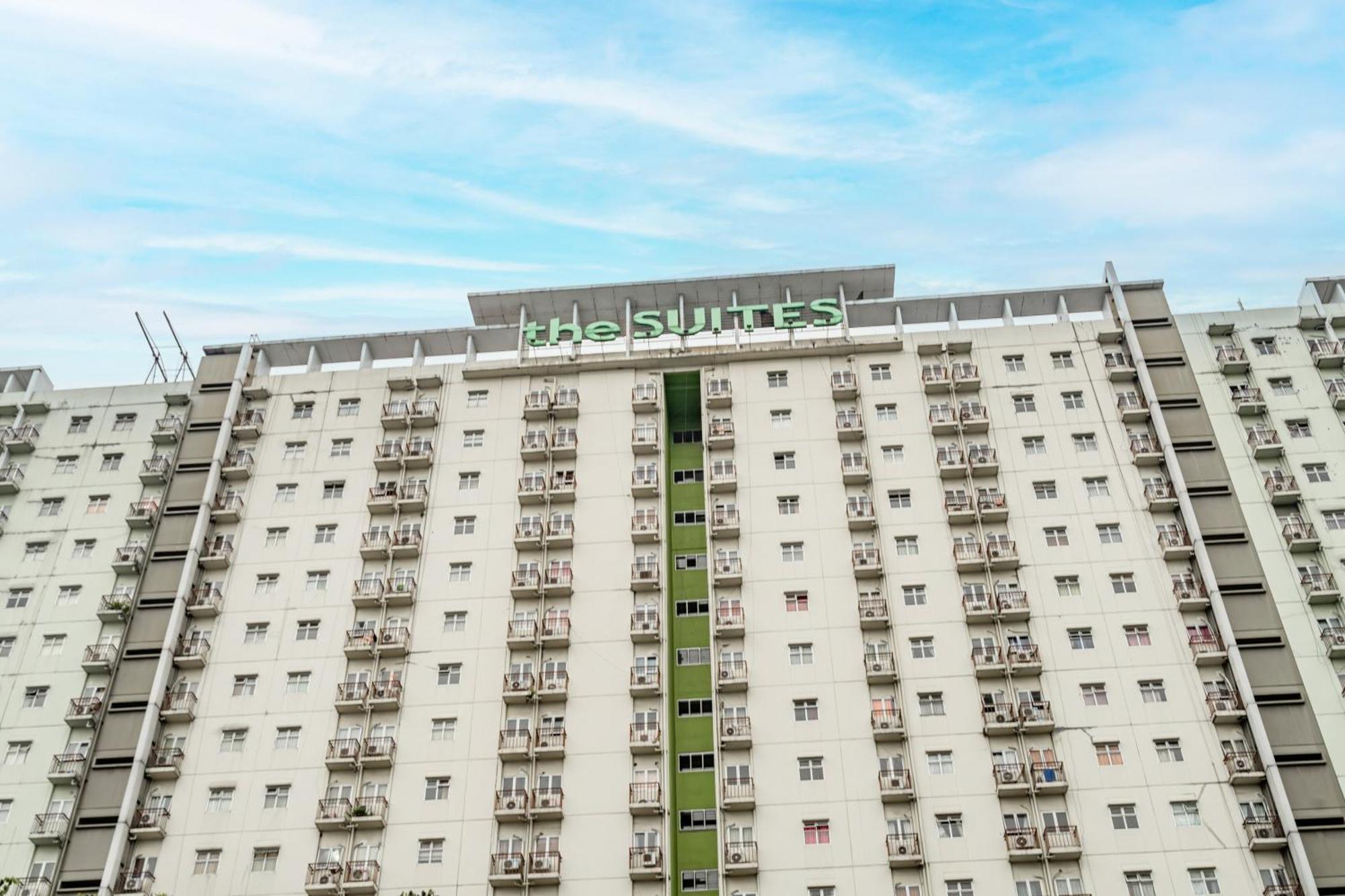 Oyo 94100 Gateway Pasteur Apartment By Ilyasa Bandung Exterior foto