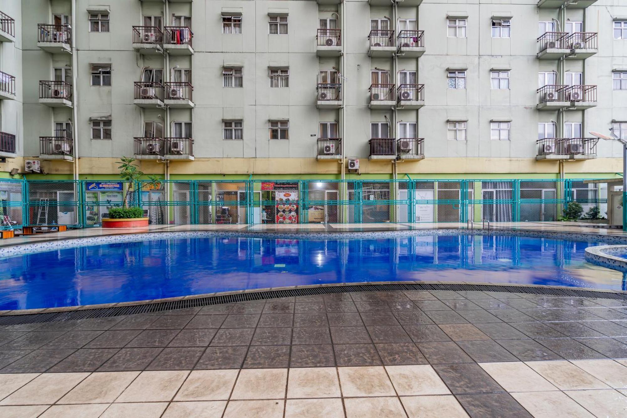 Oyo 94100 Gateway Pasteur Apartment By Ilyasa Bandung Exterior foto